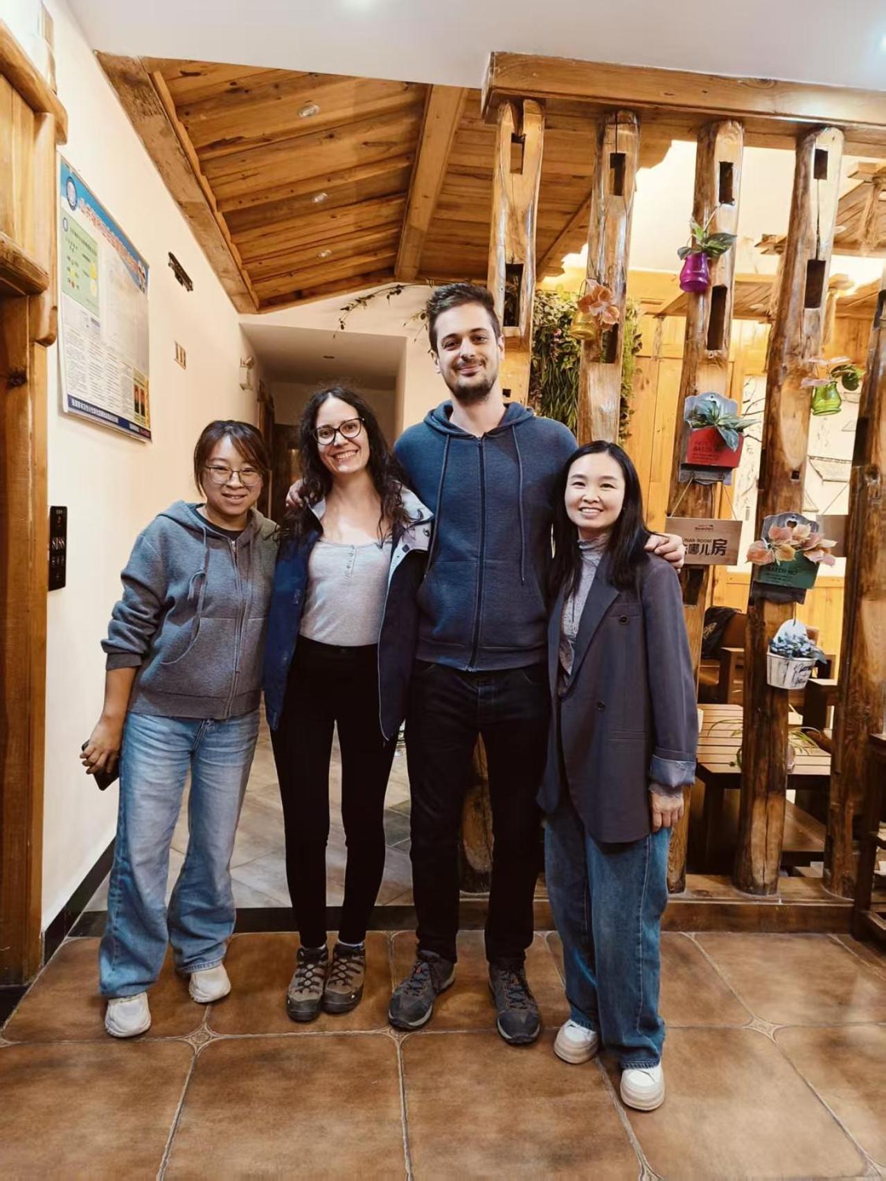 Chong Chong Guesthouse Zhangjiajie Exterior foto
